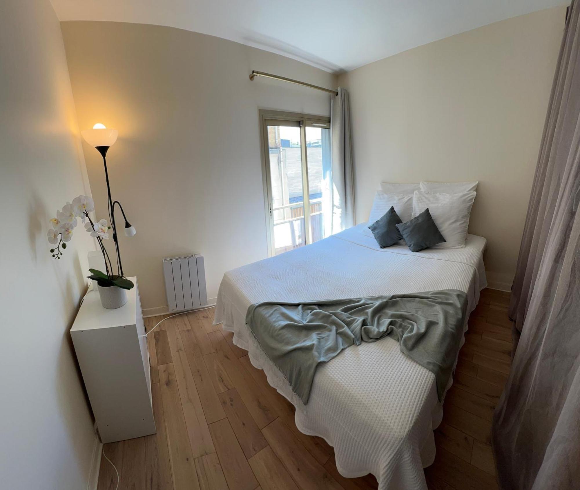 Your Parisian Hideaway - Entire Apartment المظهر الخارجي الصورة